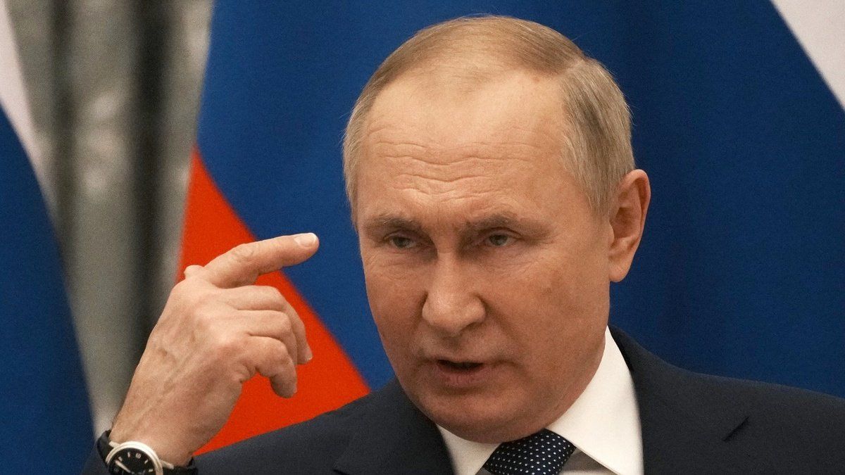 Зеленський підписав указ про запровадження санкцій проти Путіна