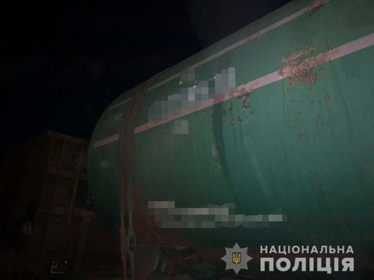 16-річного підлітка госпіталізували з ураженням струмом на даху цистерни на Рівненщині