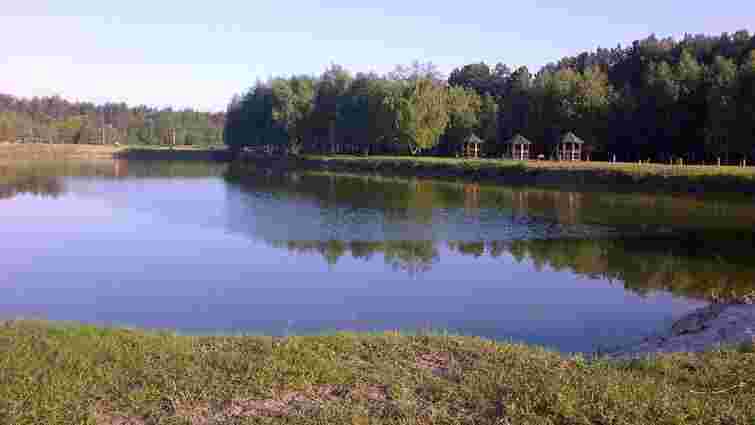 В озері неподалік Жовкви потонув 18-річний хлопець
