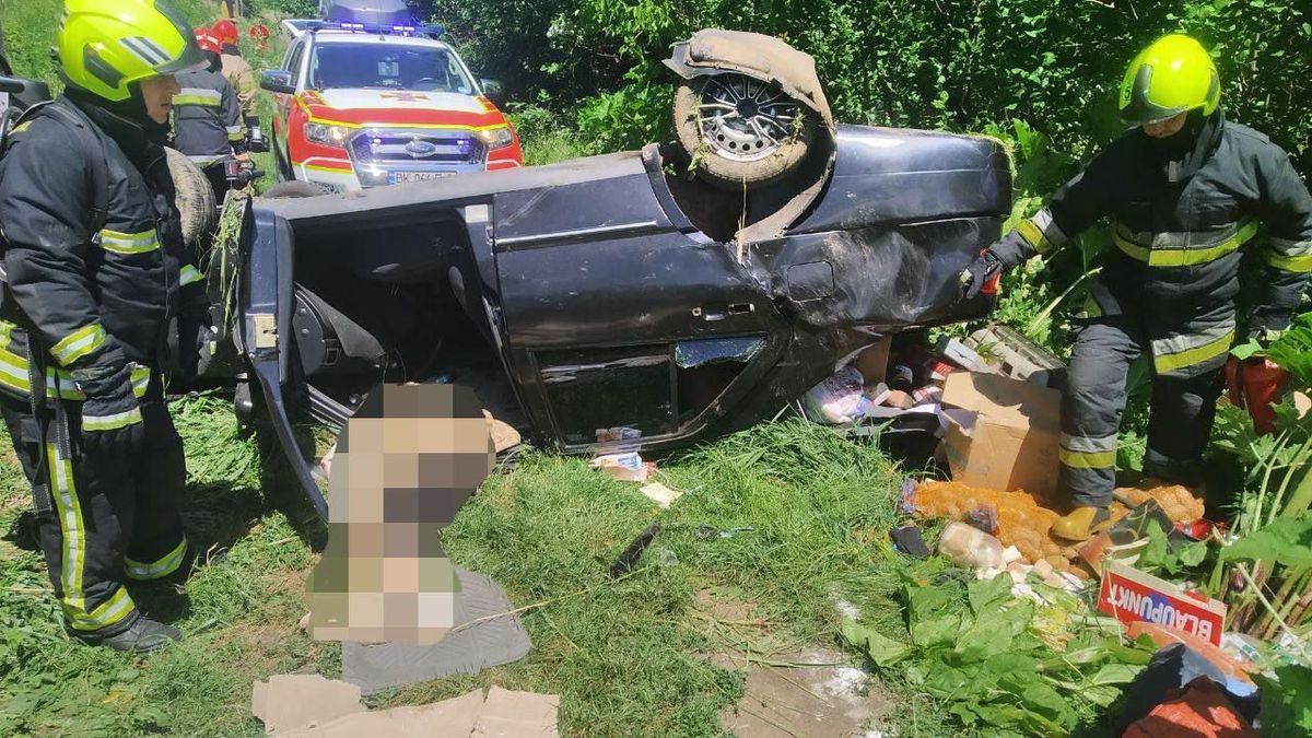 Внаслідок падіння з мосту в Дубні загинув водій автомобіля