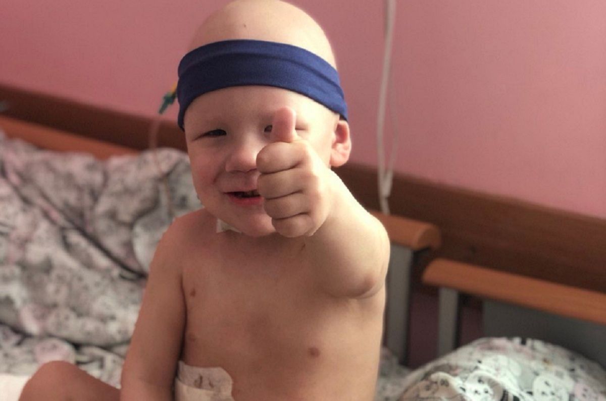 Львівські хірурги сім годин оперували дворічного хлопчика з пухлиною нирки