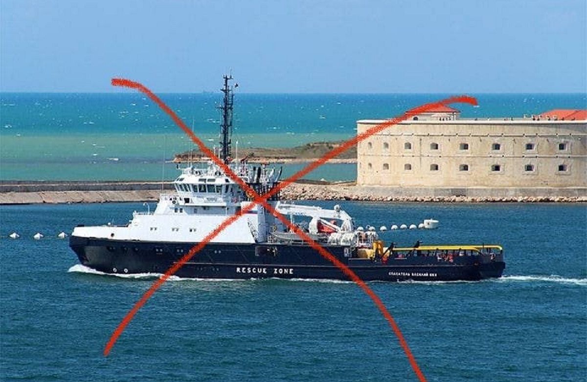 ВМС підбили ракетою російський буксир біля острова Зміїний