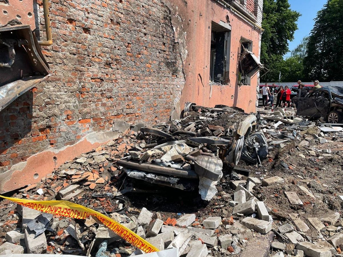 Збитки від ракетного удару росіян по Чорткову оцінили у 1,8 млн грн
