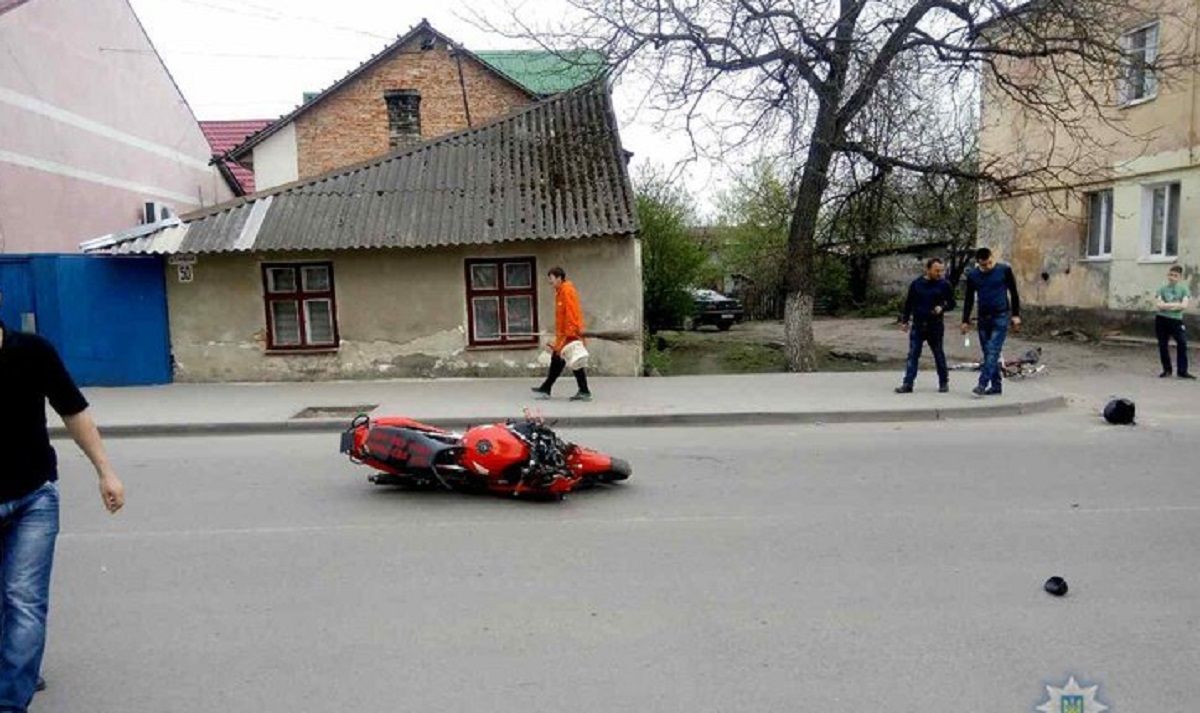 Мотоцикліст, який в’їхав у натовп у Бродах, сплатить 1,8 млн грн
