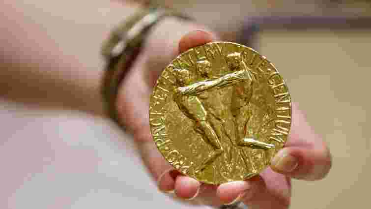 Нобелівську медаль продали на аукціоні за рекордні 103,5 млн доларів