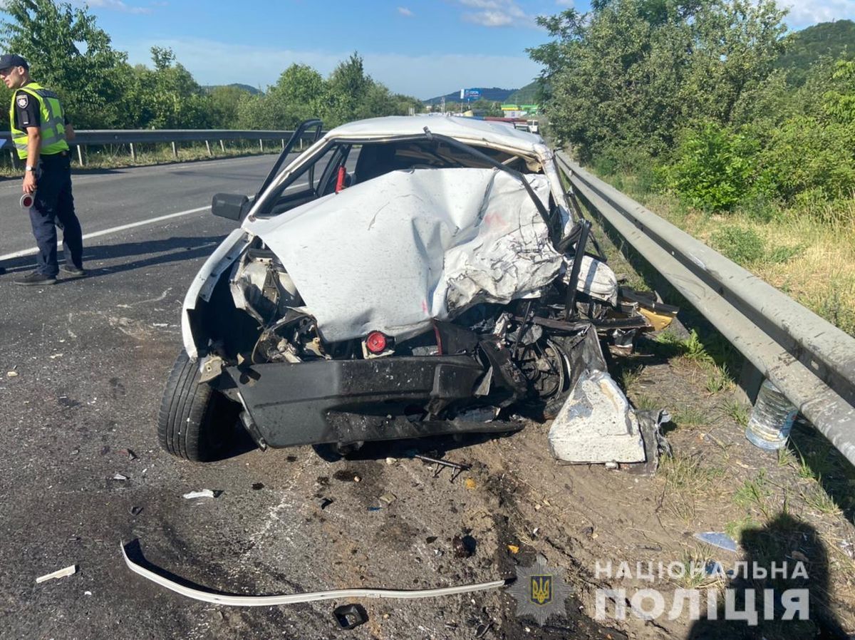 У лобовій ДТП біля Мукачева загинув 42-річний водій, ще троє госпіталізованих