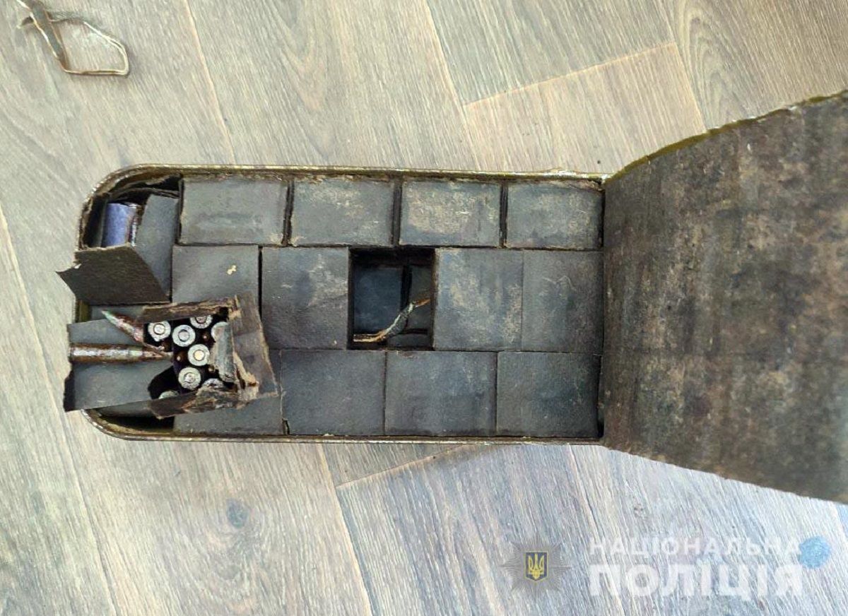 Біля кордону на Рівненщині знайшли вже другий сховок зі зброєю