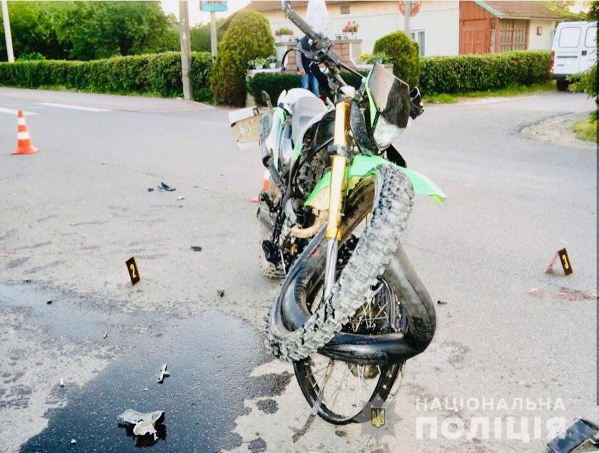 У нічній ДТП у Болехові на смерть розбився 21-річний мотоцикліст