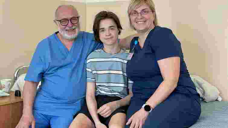 Італійський хірург допоміг врятувати  15-річного хлопця  з Краматорська 