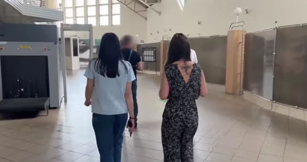 Прикордонники викрили схему відправки дівчат у сексуальне рабство у Польщу