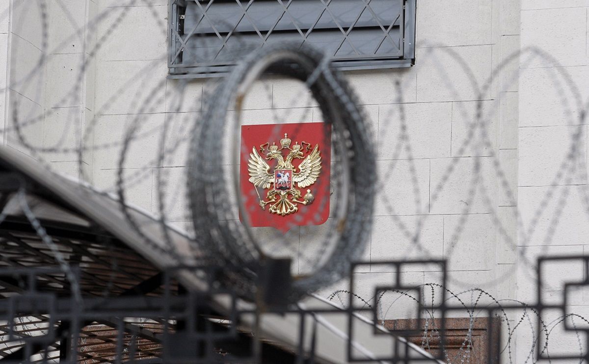 Росія пригрозила Болгарії розривом дипвідносин через висилку 70 дипломатів