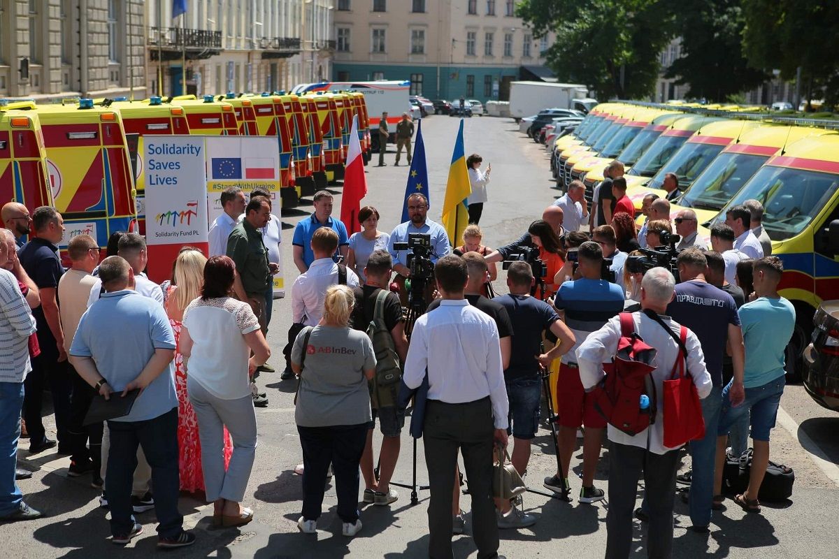 На Львівщину прибуло 25 «швидких» від Фонду міжнародної солідарності