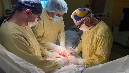 Львівські лікарі вперше провели ретрансплантацію нирки дитині
