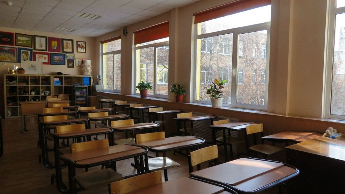 Петиція про заборону очного навчання під час війни набрала 25 тис. підписів