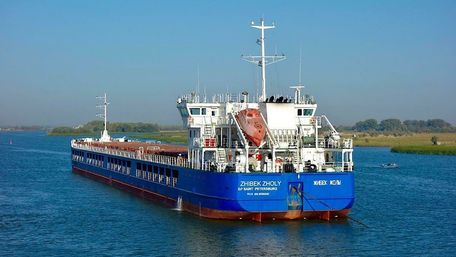 Туреччина відпустила російське судно з краденим українським зерном