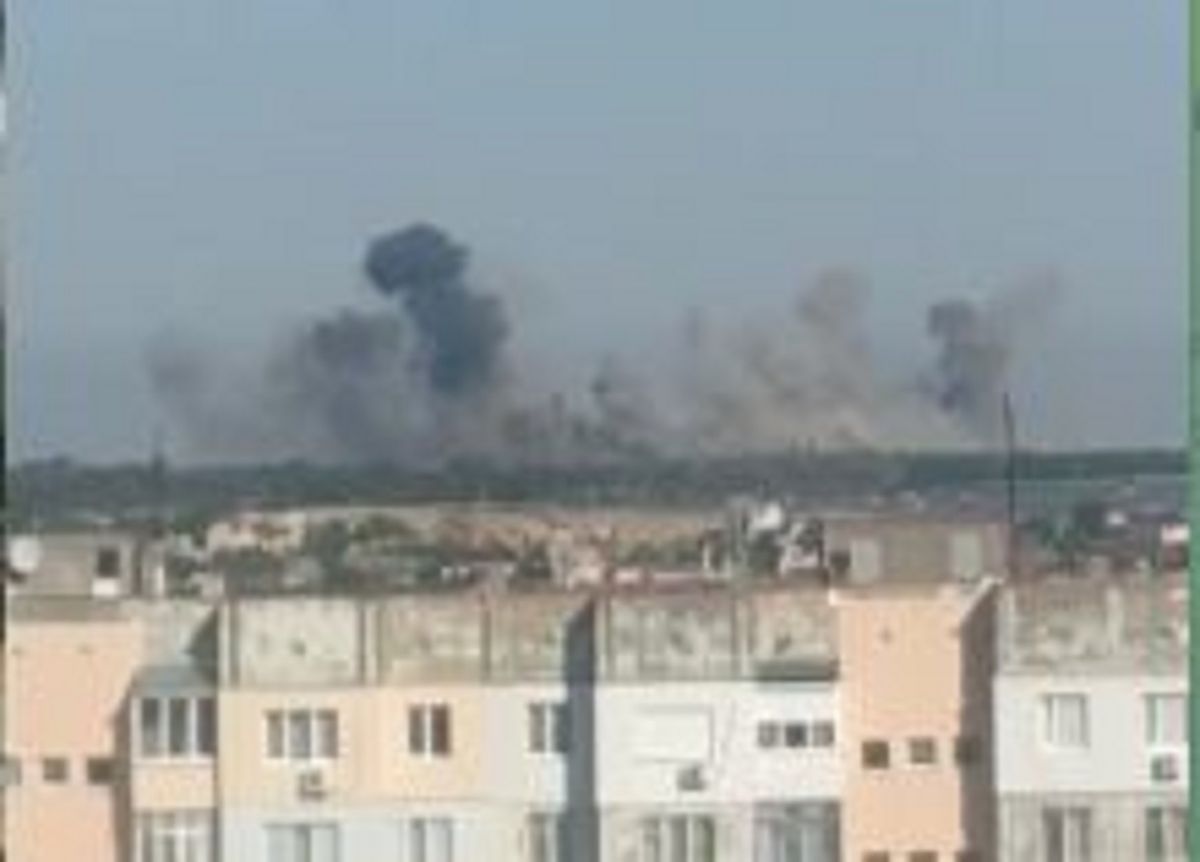 ЗСУ знищили склад російських боєприпасів в окупованій Чорнобаївці