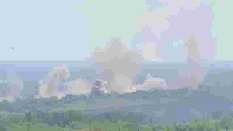 На Луганщині ЗСУ знищили ворожі казарми та склади з боєприпасами