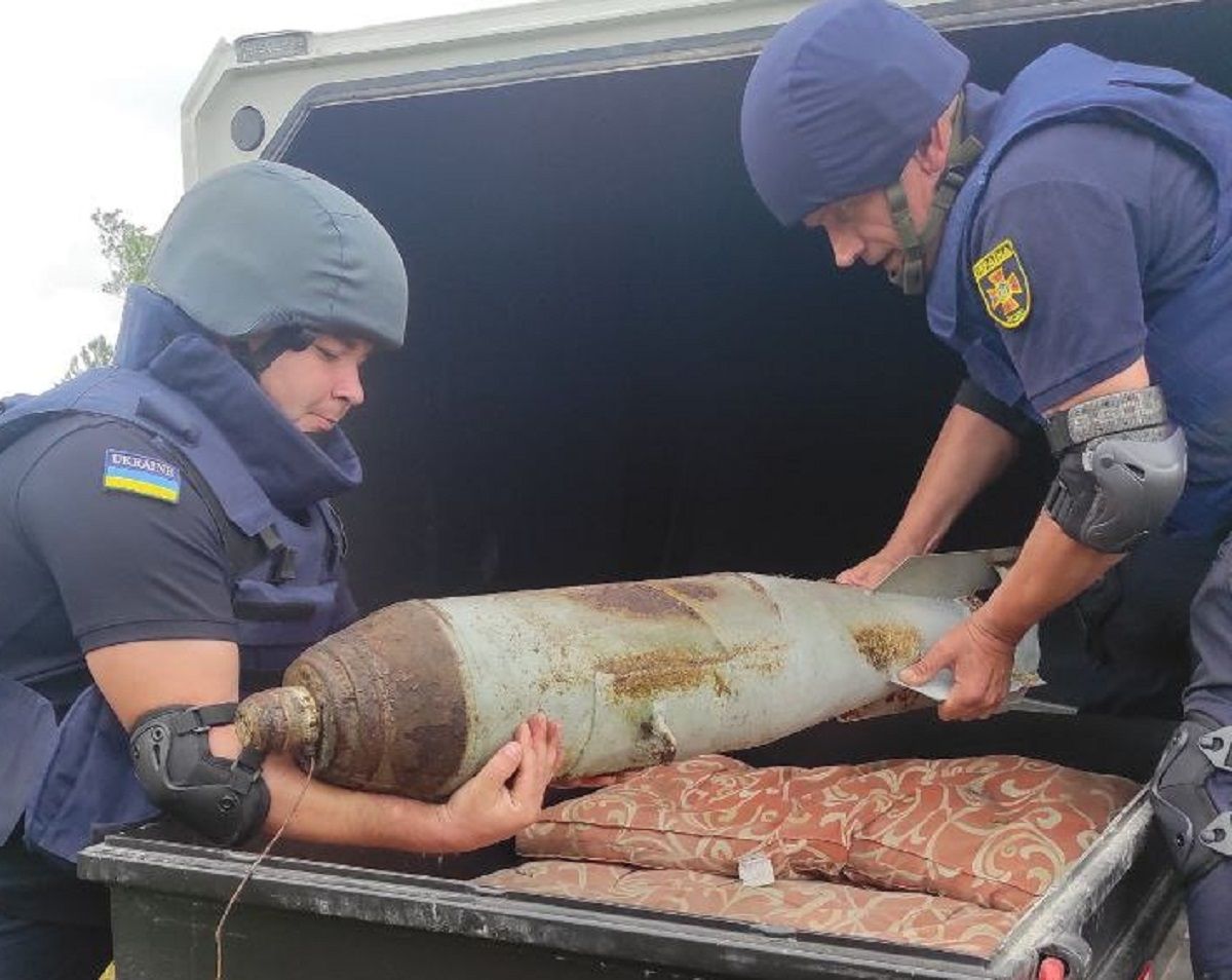 На Рівненщині селянин знайшов 50-кілограмову авіабомбу часів Другої світової