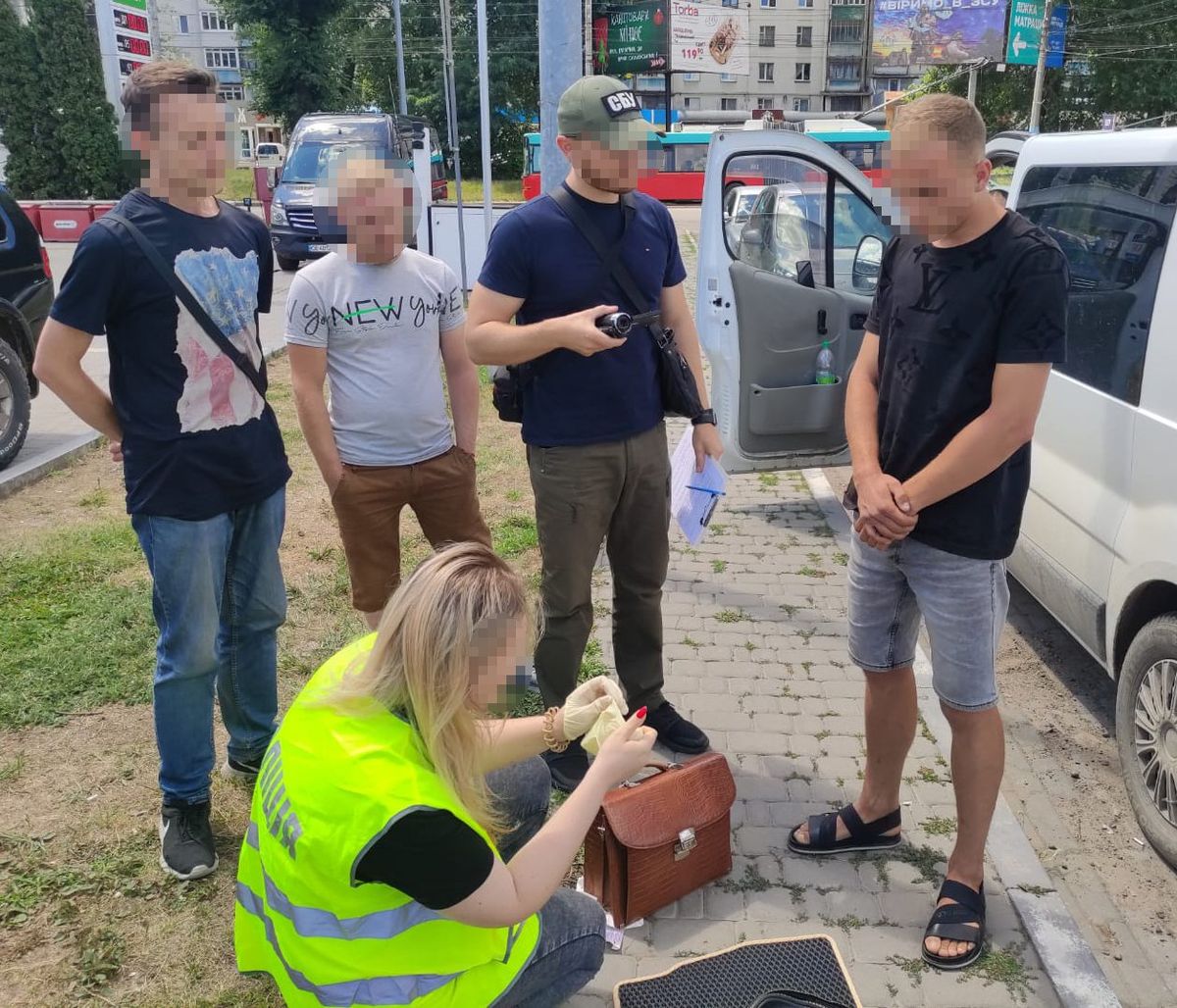 Двоє мешканців Чернівців за $10 тис. перевозили ухилянтів до Молдови