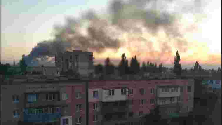 В окупованій Кадіївці горять російські склади із боєприпасами
