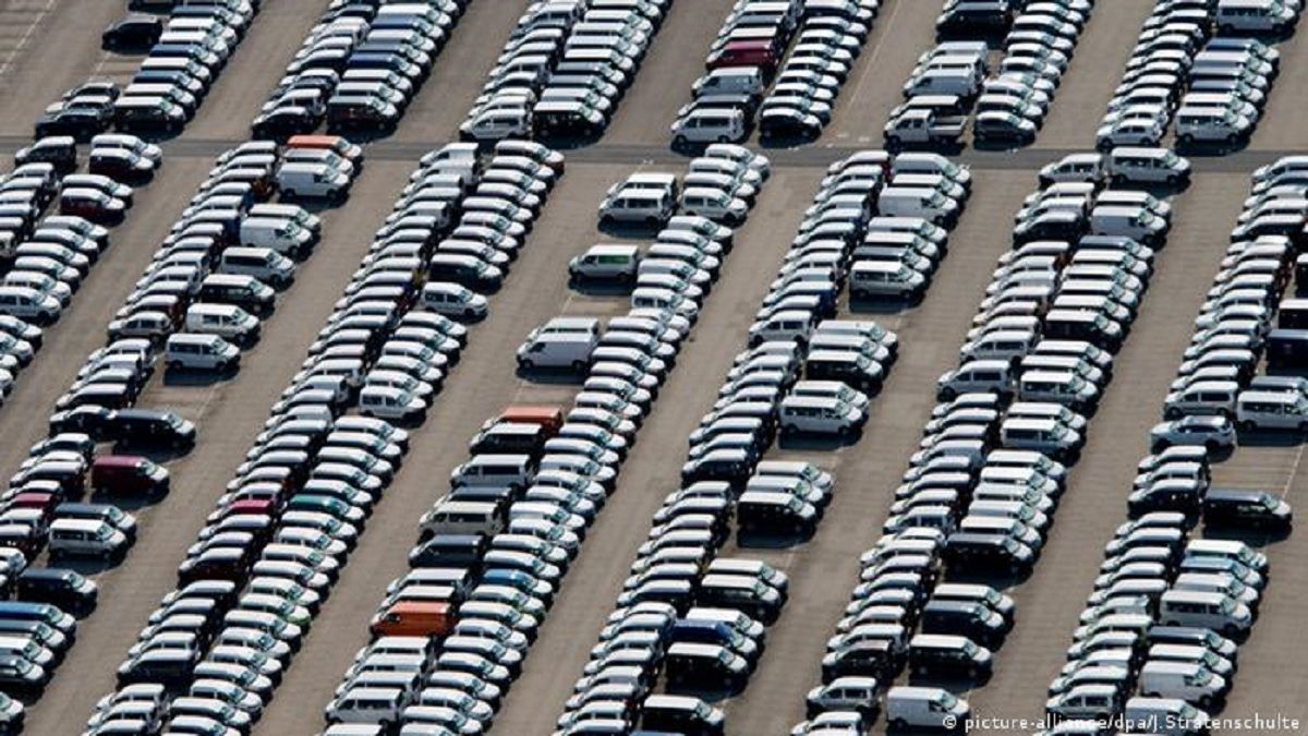 В Євросоюзі різко скоротилися продажі нових автомобілів
