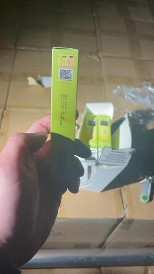 У польського дальнобійника вилучили 200 тис. контрабандних електронних сигарет 13