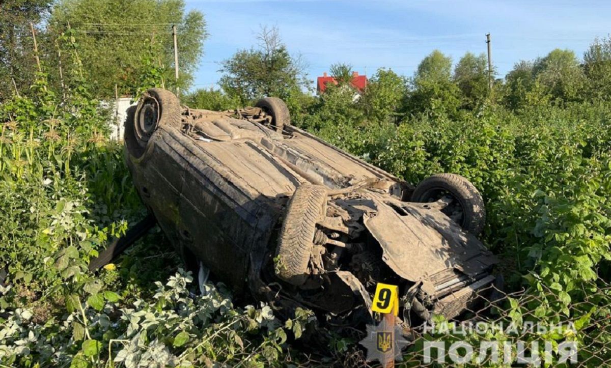 П’яний 31-річний львів’янин перекинув авто на дах на Яворівщині, є постраждалі