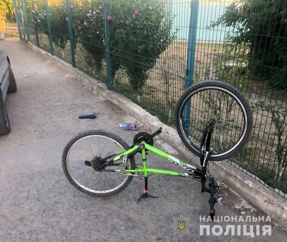 П’яний водій Skoda збив 12-річну велосипедистку на тротуарі у Берегові