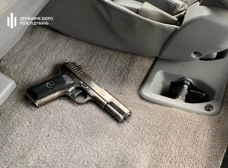 Вбивцею з рівненського обмінника виявився 27-річний поліцейський з Львівщини 14