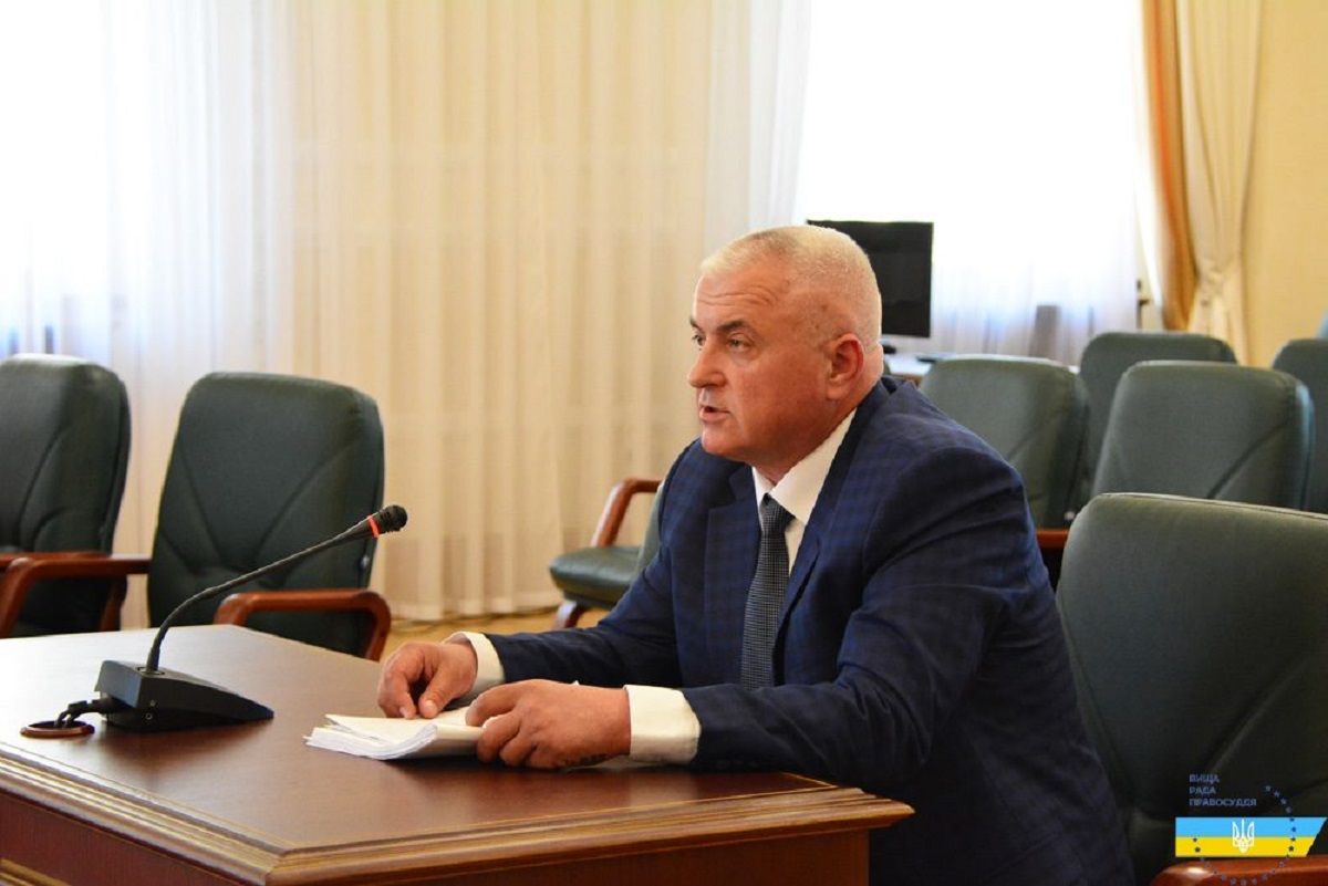 Екс-суддя з Луцька отримав три роки тюрми за зловживання впливом 