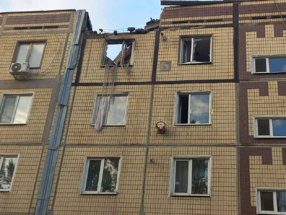 Жителів Нікополя закликали виїхати вглиб району через обстріли росіян