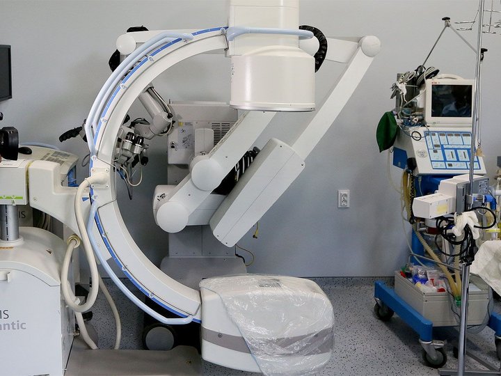 Козловський подарував львівському госпіталю обладнання на 4 млн грн 12