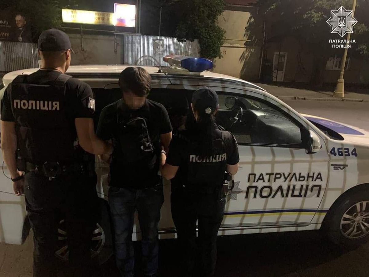 В Ужгороді затримали 28-річного волонтера, який працював на російські спецслужби 