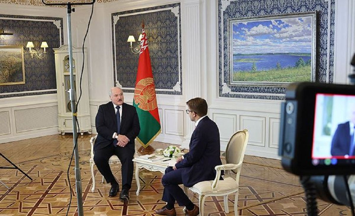 Лукашенко заявив, що «де-факто» визнав «Л/ДНР» і «російський» Крим