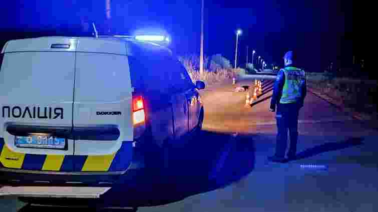 Поліція шукає на Львівщині водія авто, який збив на смерть пішохода і втік