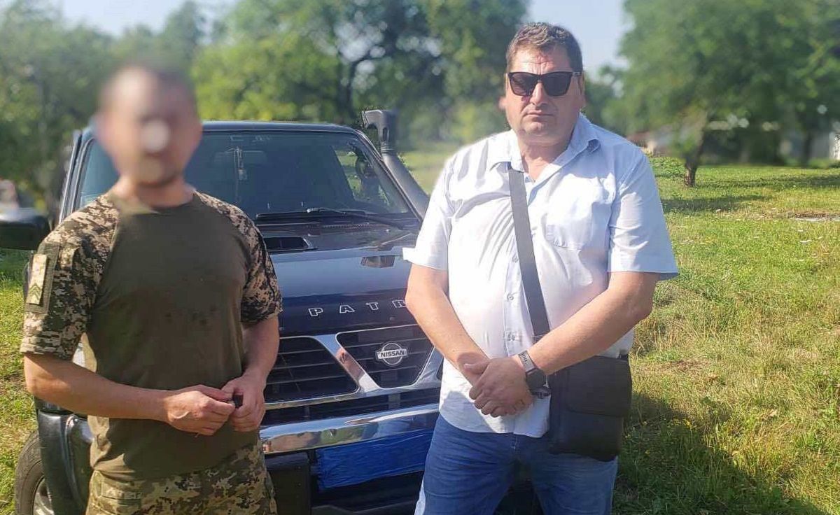 Житель Соснівки віддав десантникам з 80-ї бригади власний позашляховик
