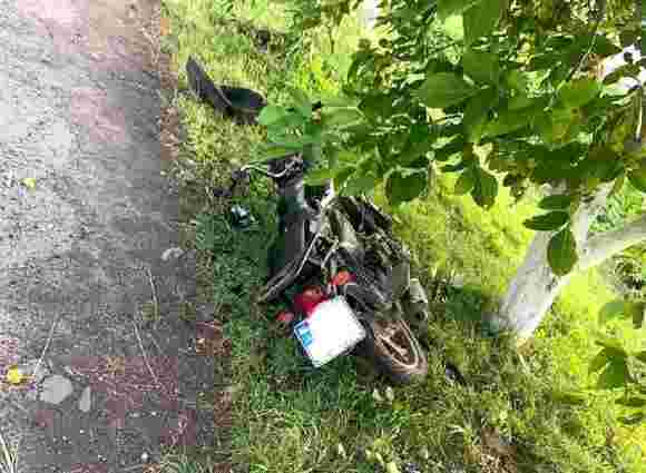 16-річний мотоцикліст загинув внаслідок зіткнення з деревом на Рівненщині