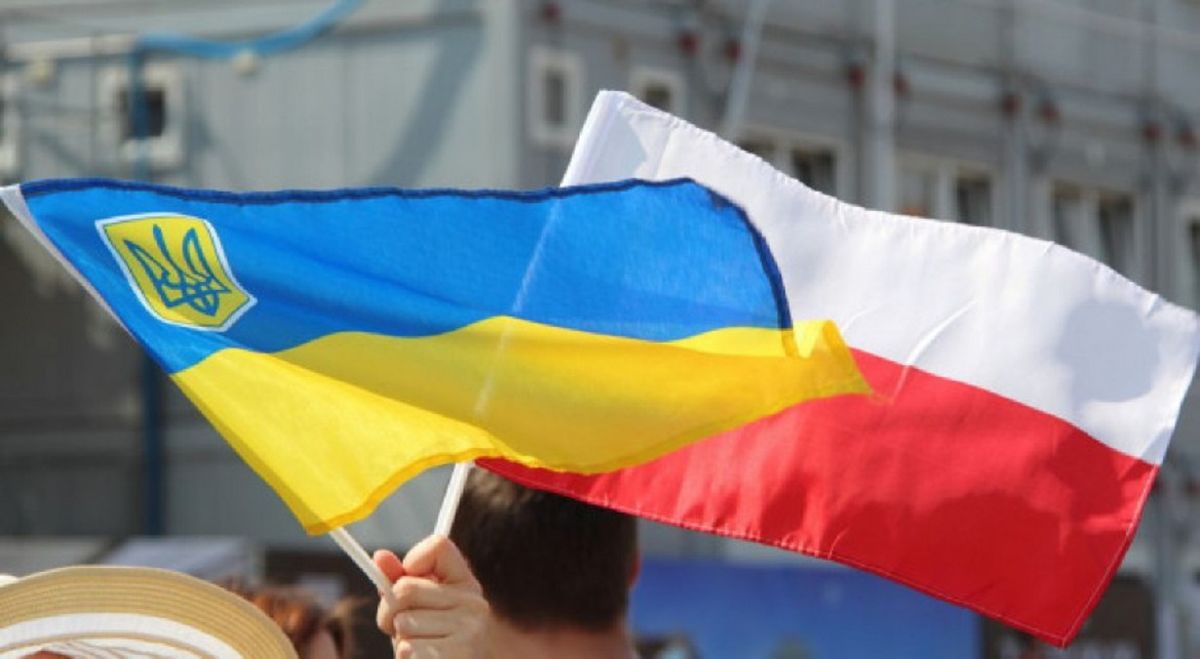 Рада польської мови закликала вживати «в Україні» замість «на Україні»