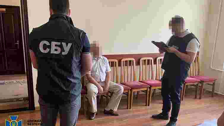 Директора гірничного коледжу в Червонограді затримали на хабарі 75 тис. грн