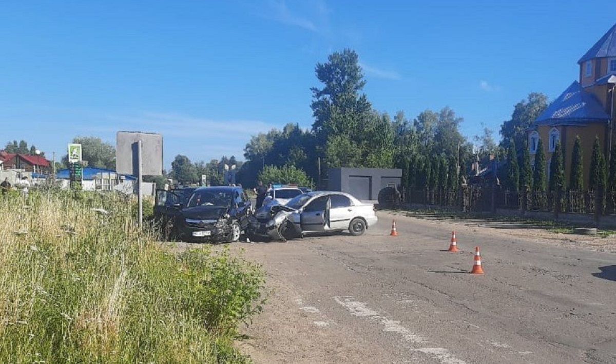 Четверо людей постраждали в аварії двох легковиків на Самбірщині