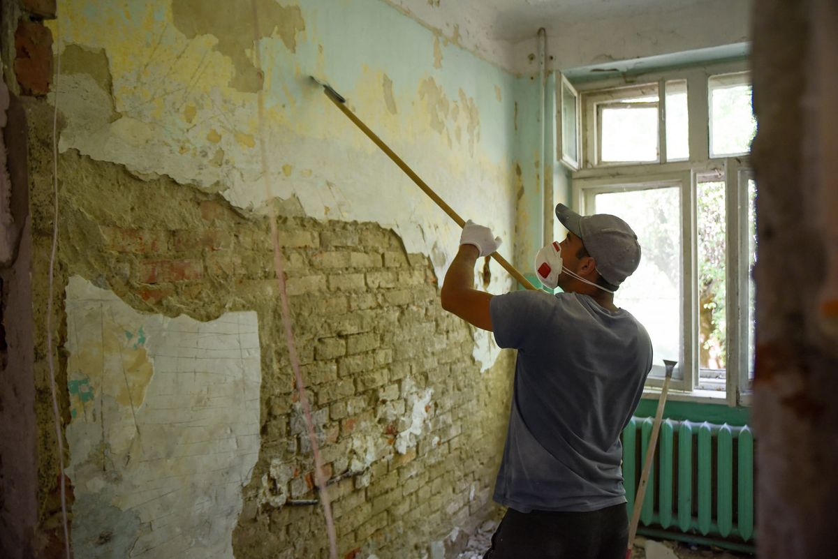 У селі під Франківськом ремонтують приміщення для паліативної лікарні