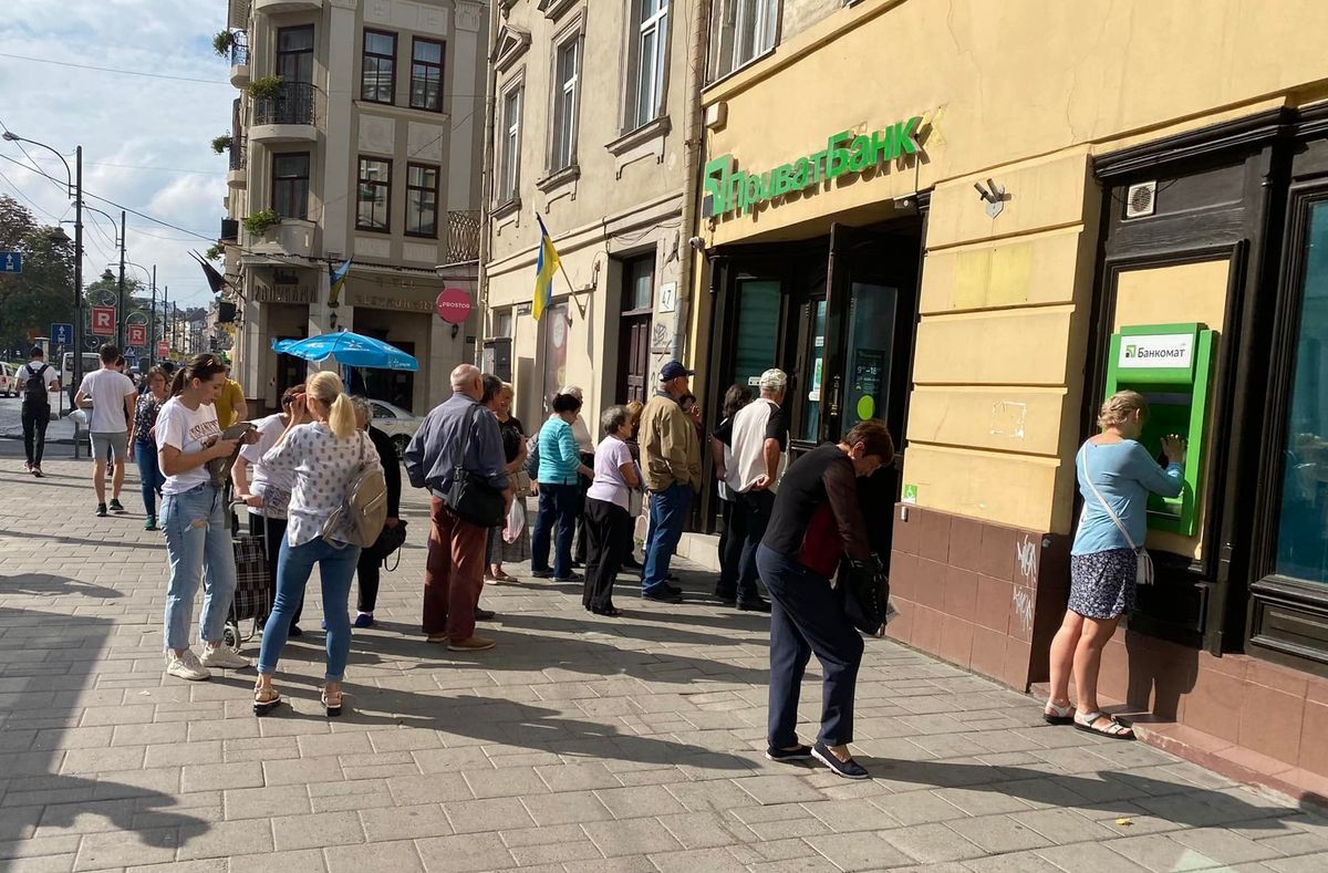 Виплати для українців від міжнародних організацій