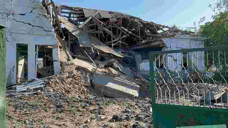 Росіяни нічними ракетними ударами зруйнували школу в Миколаєві