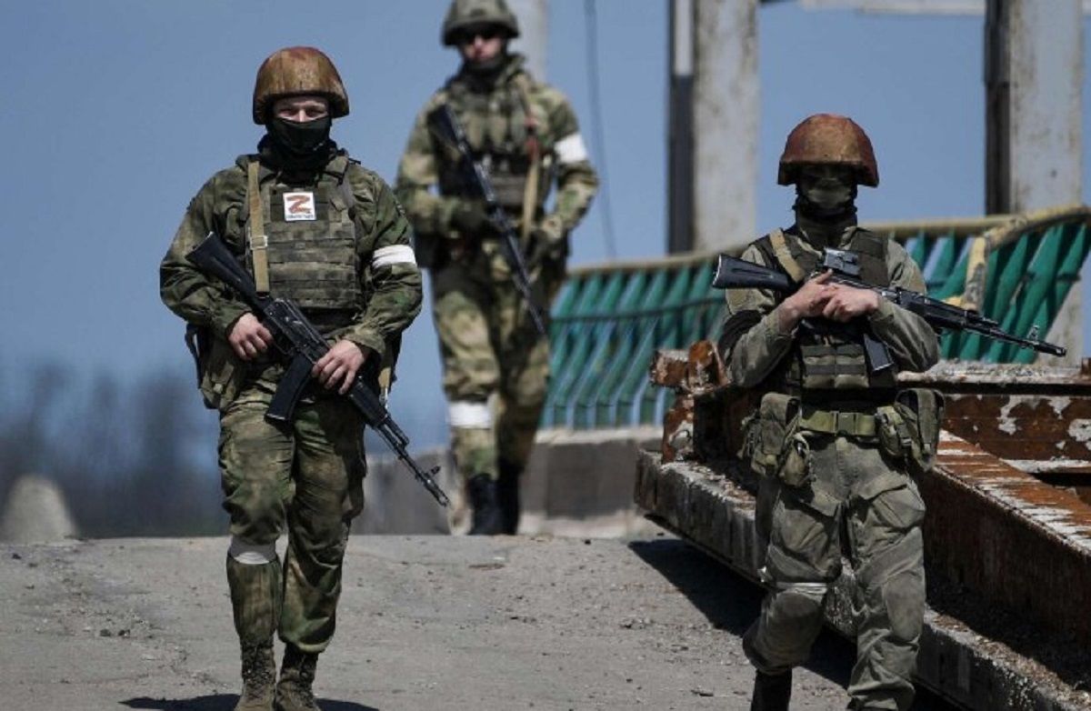 Росіяни у формі ЗСУ з білими пов’язками намагалися прорватися біля Пісків