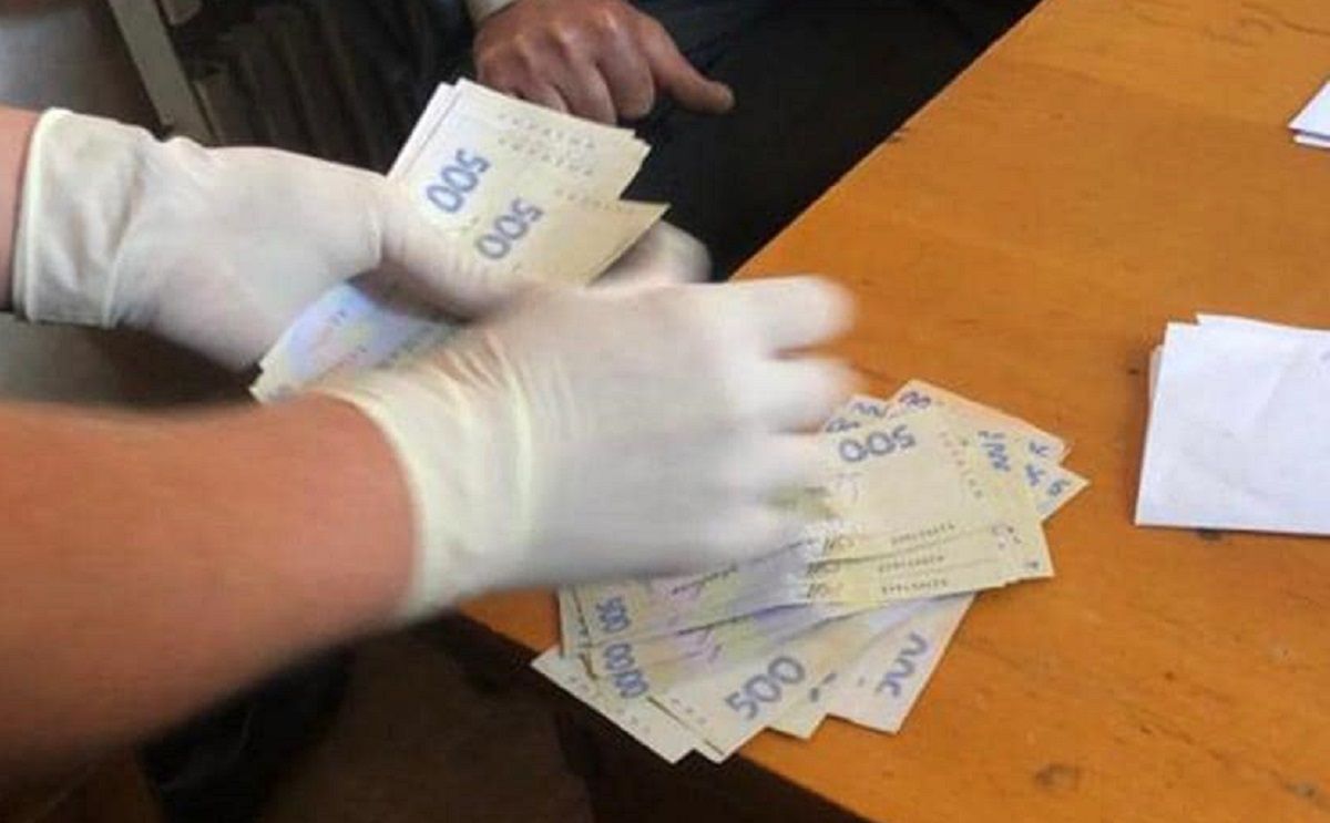 Посадовців яворівського та новояворівського водоканалів затримали за хабарництво