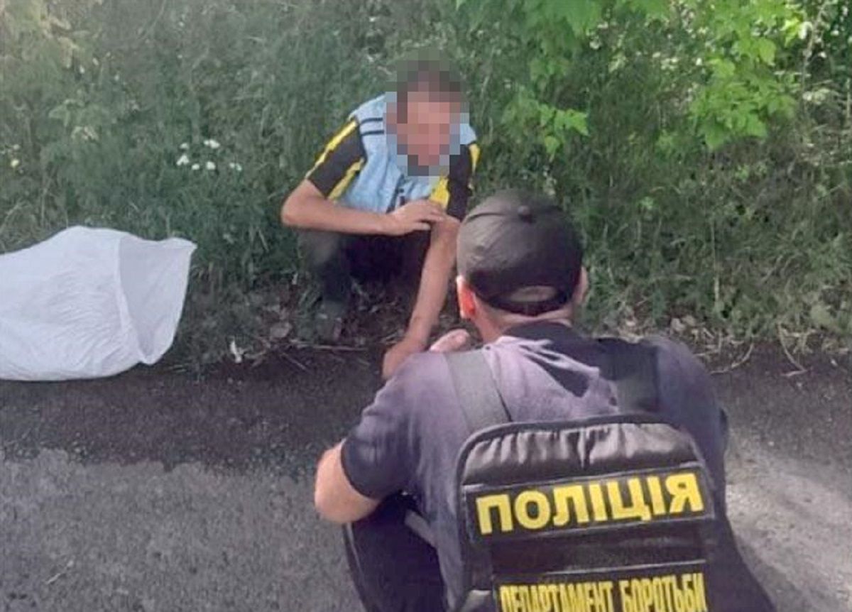 41-річний мешканець Хмельниччини вкрав з поля 9 кг снодійного маку