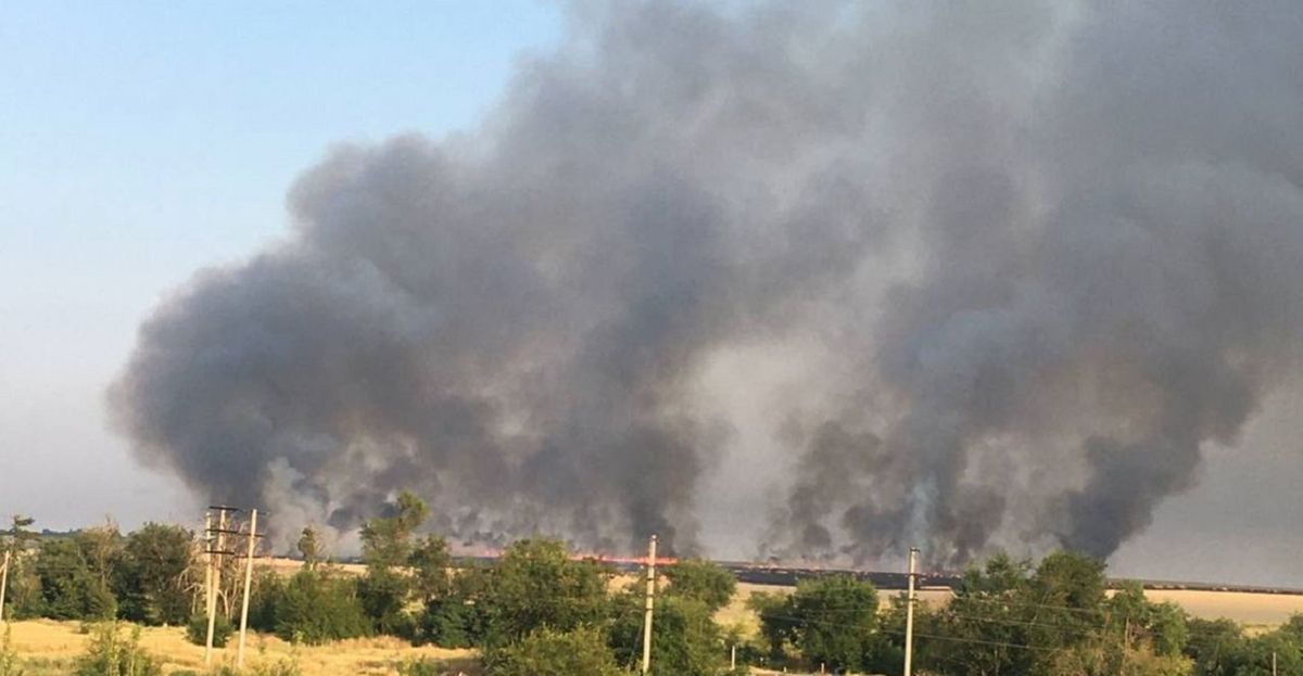 Партизани підпалили поля біля Маріуполя, щоб урожай не дістався росіянам