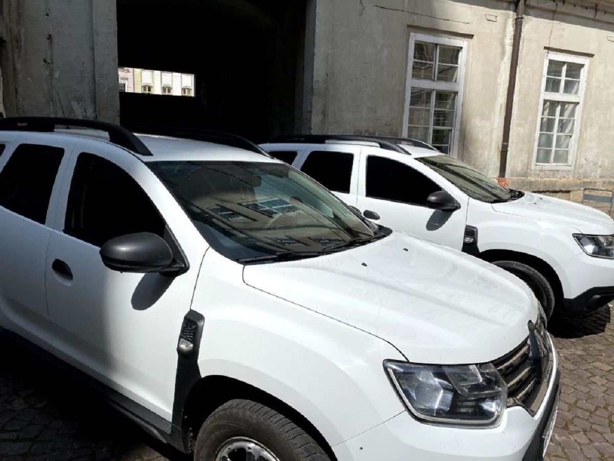 Львів придбав два джипи військовим 125-ї бригади територіальної оборони