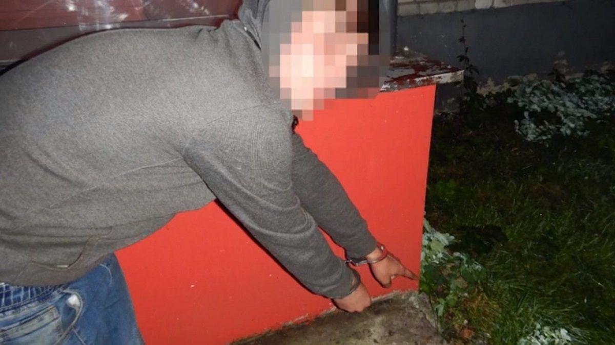 У Львові на гарячому затримали 24-річного закладника наркотиків
