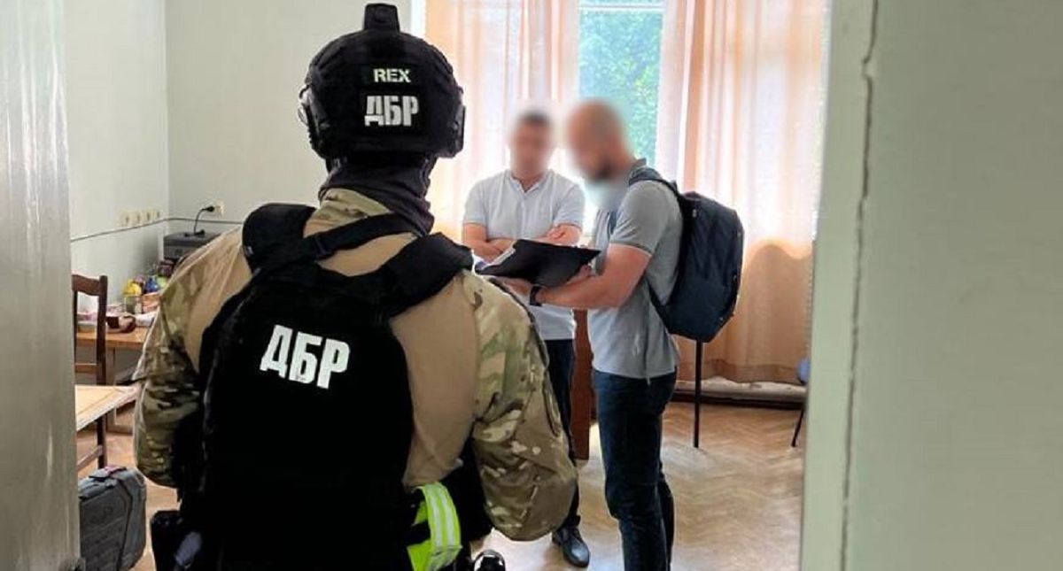 Начальник митного поста на Одещині вимагав хабарі в експортерів зерна